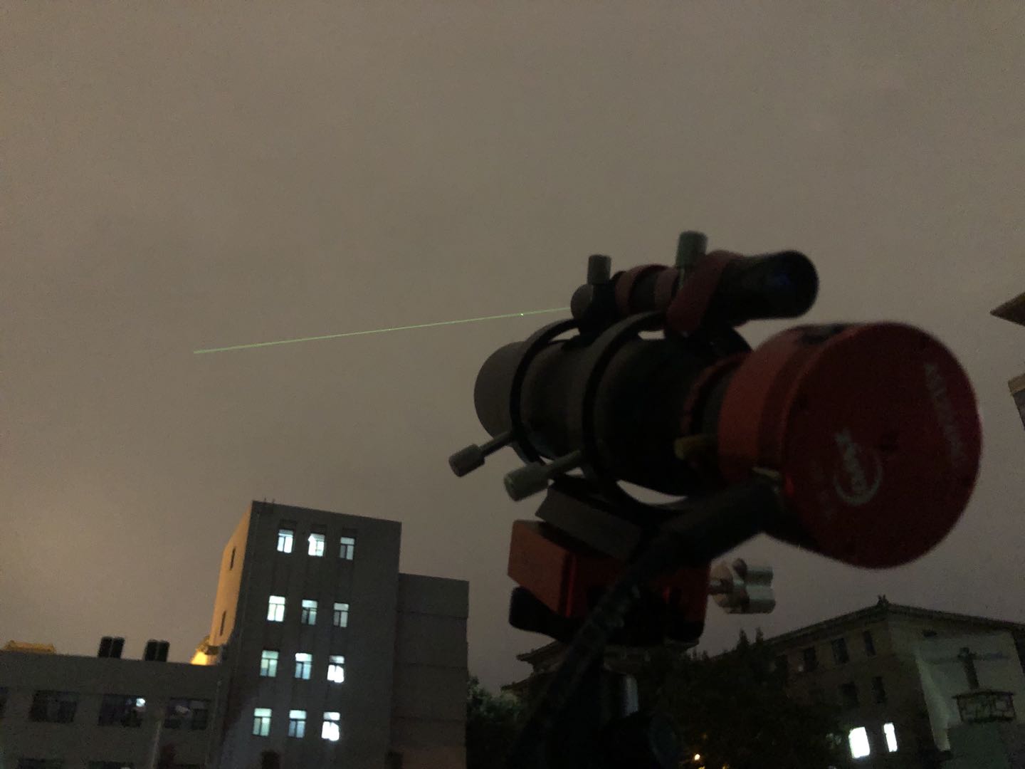 指星笔辅助寻星